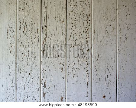 Desgastado rachada madeira pintada branca