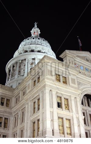 Capitol Building v noci
