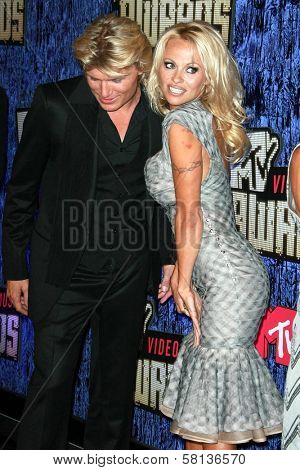 Hans Klok and Pamela Anderson arriving at the 2007 MTV Video Music Awards. The Palms Hotel And Casino, Las Vegas, NV. 09-09-07