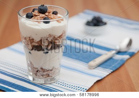 Blueberry Yoghurt Parfait with granola