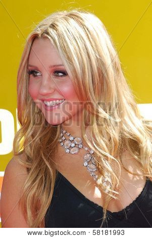 Amanda Bynes arriving at the 2007 MTV Movie Awards. Gibson Amphitheatre, Universal City, CA. 06-03-07