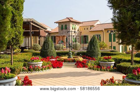 Flower Garden Italy Style Building Decoration