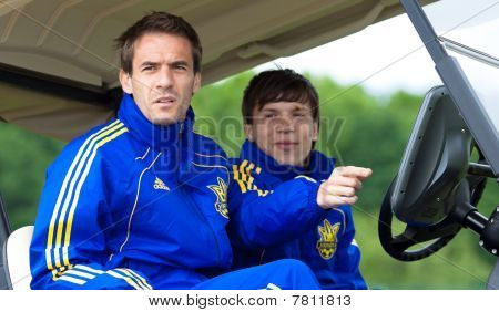 Marko Devic (l) ve Yevhen Konoplyanka (r)