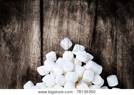 Close Up Image Of White Fluffy Round Marshmallows Ready To Eat With Blank Copyspace For Text. Food B