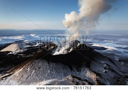 Nature Of Kamchatka: Eruption Volcano