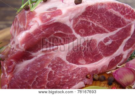 Neck With Rosemary And Basil