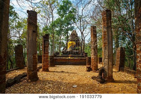 Sukhothai, Thailand - January 17 2017: Wat Khao Phanom Phloeng Temple At Si Satchanalai Historical P