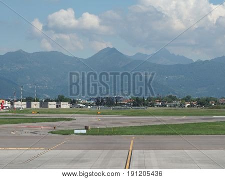 Bergamo Orio Al Serio Airport Runway