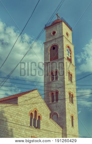 The Chatolic Church And The Cross