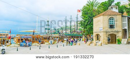 The Mosque In Port