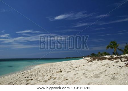 ริมชายหาด  มันจะถ่ายบนหาด Ancon ใกล้เมืองตรินิแดด คิวบา