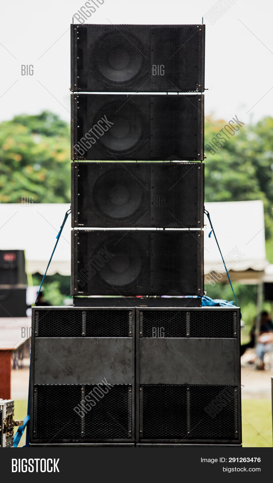 outdoor concert sound system
