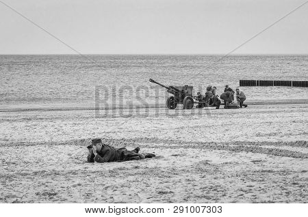 Kolobrzeg, West Pomeranian / Poland - 2019:  Reconstruction Of Battle For Kolobrzeg - Observer, Arti