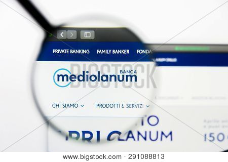 Los Angeles, California, Usa - 23 March 2019: Illustrative Editorial Of Banca Mediolanum Website Hom