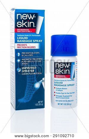 Winneconne, Wi - 15 March 2019: A Package Of  New Skin Liquid Bandage Spray On An Isolated Backgroun