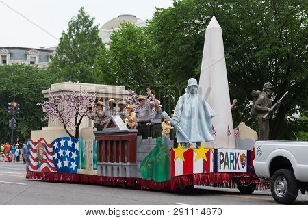 Washington, D.c., Usa - May 28, 2018: The National Memorial Day Parade, Members Of The National Park
