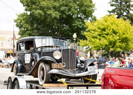 Auburn, Indiana, Usa - September 9, 2018 The Auburn Cord Duesenberg Festival, An Auburn Classic Car 