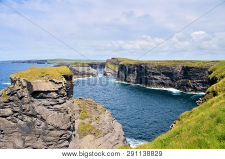 The Kilkee Cliff Walk Is A Scenic 2 To 3 Hour (8km) Moderate Loop Walk Along The Kilkee Cliffs Start