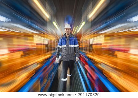The Mechanic - The Repairman In Motion, Operator Production Gas, Oil, Gas Industry, Gas Conditioning