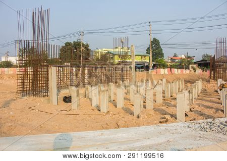 Deformed Steel Bar Structure, Rebar And Piles To Build Bridges