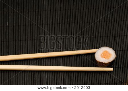 Syömäpuikot ja Sushi Maki