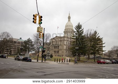 Lansing, Michigan, Usa - March 14, 2019: Downtown Lansing Cityscape At The Intersection Of Michigan 