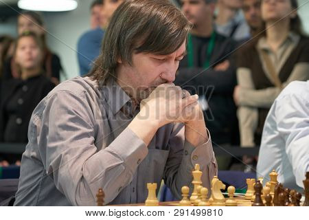 ST. PETERSBURG, RUSSIA - DECEMBER 28, 2018: Grandmaster Gata Kamsky, USA competes in King Salman World Rapid Chess Championship 2018. Eventually he took 22nd place