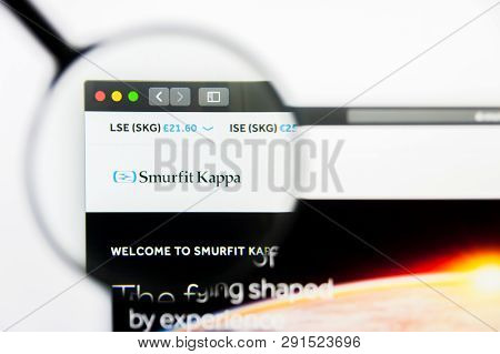 Los Angeles, California, Usa - 25 March 2019: Illustrative Editorial Of Smurfit Kappa Group Website 