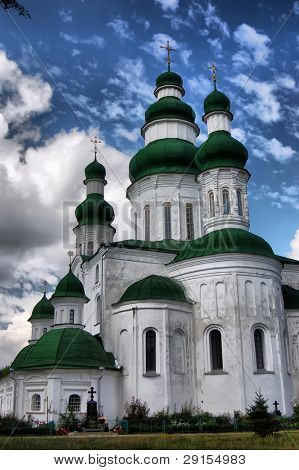 HDR.Sobór starej rosyjskiej w zabytkowym rosyjskim mieście Czernigow, Ukraina