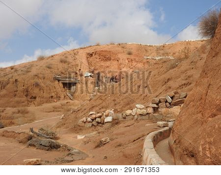 Underground Troglodytes Caves Of The Berbers In The Sahara Desert, Matmata, Tunisia, Africa, On A Cl