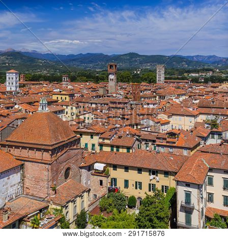 Panorama of Lucca Italia - architecture background