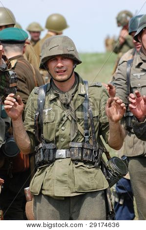 KIEV, Ukrayna - 10 Mayıs: Kızıl Yıldız üye geçmiş club giyim tarihi Alman & Sovyetler Tekdüzen Düriye