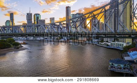 Brisbane, Australia - February 22 2019: Colourful Sunset Over Brisbane Cityscape With A View Under T