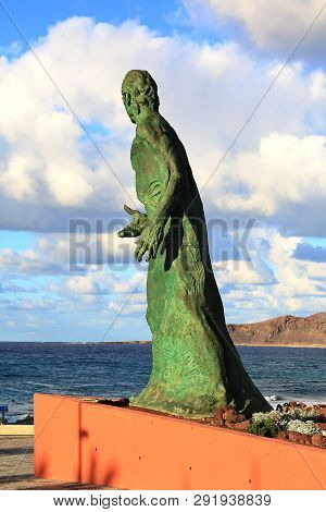 Las Palmas - Gran Canaria / Spain - 01 22 2017: Alfredo Kraus Artwork In The City Of Gran Canaria