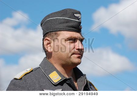 เคียฟ ยูเครน -17 กันยายน: คลับประวัติสมาชิกดาวแดงสวมประวัติศาสตร์เยอรมัน Luftwaffe รูป d
