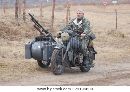 KIEV, Ucraina -NOV 6: Unidentified membri del Red Star storia club wear storico uniforme tedesca 