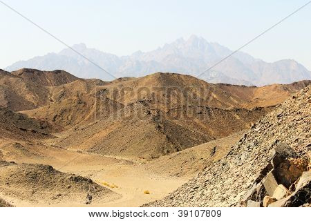 Vörös-tengeri-hegységre