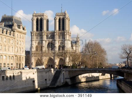 Katedrála Notre-dame