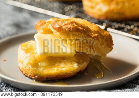 Homemade Flakey Buttermilk Biscuits