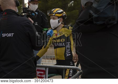Ejea De Los Caballeros, Spain - October 23, 2020: Journalists, Photographers And The Media, Intervie