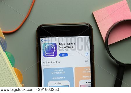 New York, Usa - 26 October 2020: Telve Kahve Fali Astroloji Mobile App Logo On Phone Screen Close Up