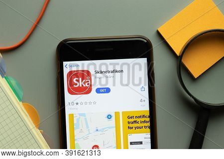 New York, Usa - 26 October 2020: Skanetrafiken Mobile App Logo On Phone Screen Close Up, Illustrativ