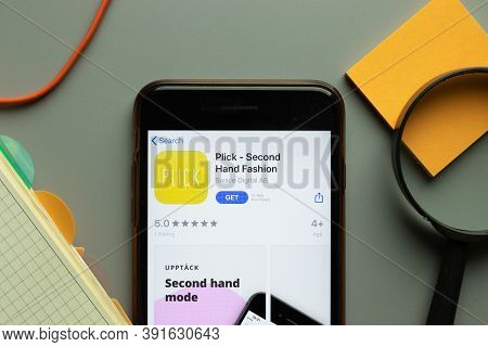 New York, Usa - 26 October 2020: Plick Second Hand Fashion Mobile App Logo On Phone Screen Close Up,