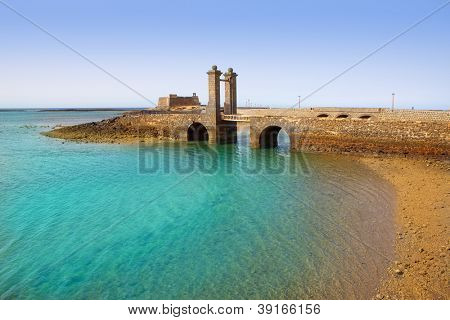 Arrecife Lanzarote Castillo San Gabriel Burg und Puente de Las Bolas Brücke