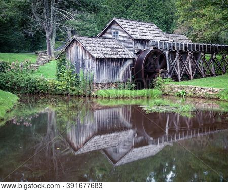 Historic Mabry Mill Is A Water Wheel Powered Woodwork Shop And Grist Mill Along The Blue Ridge Parkw