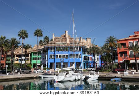 Marina v Sotogrande, Španělsko