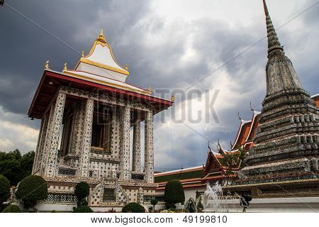 Magnificent Temple  Architecture In Thailand