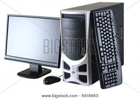 Computador de mesa.