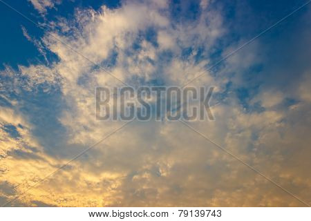 Beautiful Sky With White  Clound