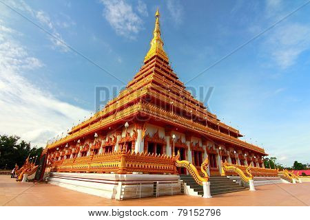 pramahatatkaennakron temple in konkaen thailand